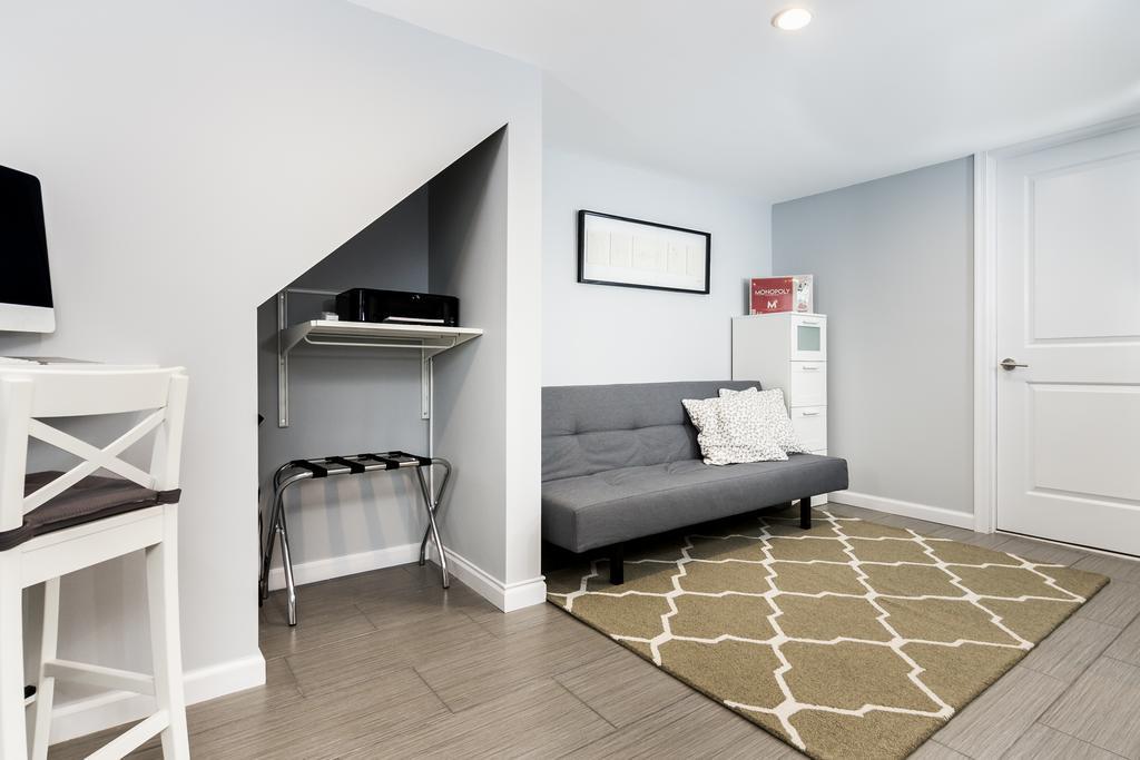 Gladys And David'S Apartment Washington Esterno foto